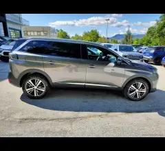Auto - Peugeot 5008 puretech turbo 130s&s eat8 all.pack