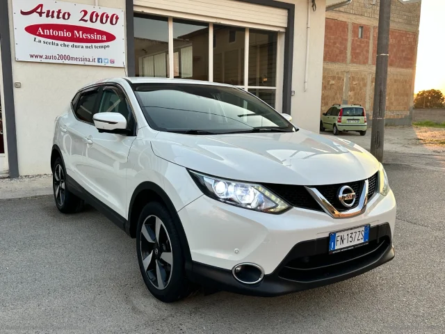 Auto - Nissan qashqai 1.5 dci n-connecta