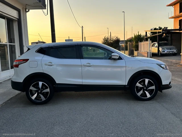 Auto - Nissan qashqai 1.5 dci n-connecta