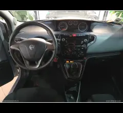 Auto - Lancia ypsilon 1.3 mjt 95 cv 5p. s&s platinum