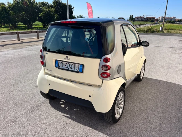Auto - Smart fortwo coupé passion