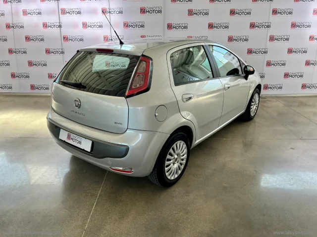 Auto - Fiat punto evo 1.4 5p. emotion gpl