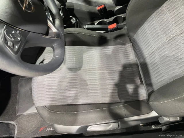 Auto - Opel corsa 1.5 d 100 cv gs line