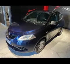 Auto - Lancia ypsilon 1.2 69 cv 5p. gpl ecochic gold