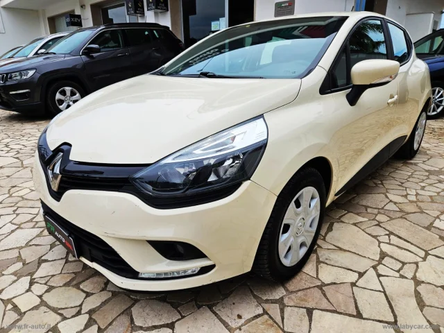 Auto - Renault clio dci 8v 75 cv s&s 5p. duel2