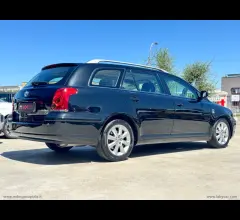 Auto - Toyota avensis 2.0 d-4d 16v s.w.