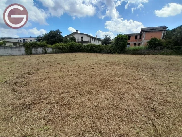 Appartamenti in Vendita - Terreno edificabile in vendita a taurianova periferia