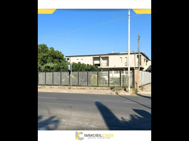 Appartamenti in Vendita - Attività artigianale in vendita a altamura via bari