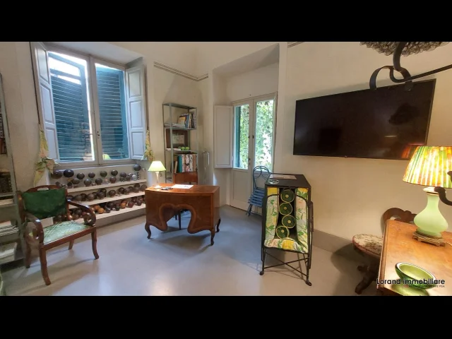 Appartamenti in Vendita - Camera con bagno e ingresso indipendente