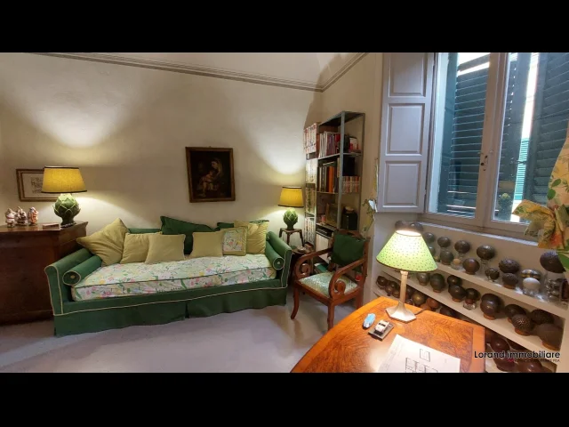 Appartamenti in Vendita - Camera con bagno e ingresso indipendente