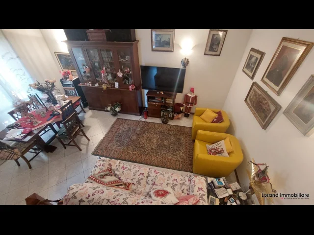 Bifamiliare 7 vani con giardino e garage