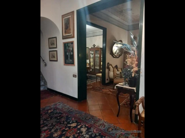 Appartamenti in Vendita - Villa,