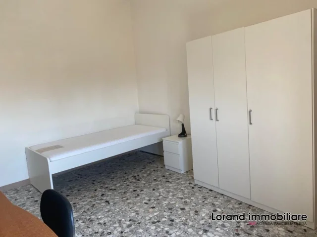 Appartamenti in Vendita - Disponibili 1 camera singola per studente