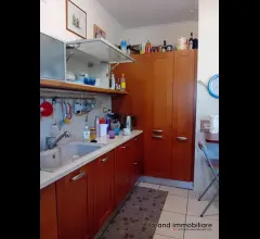 Appartamenti in Vendita - Appartamento, 4 vani con posto auto coperto