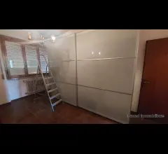 Appartamenti in Vendita - Appartamento, 5 vani con garage