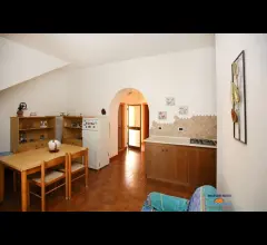 Appartamenti in Vendita - Palazzina da terra a cielo a 100 mt dalla spiaggia