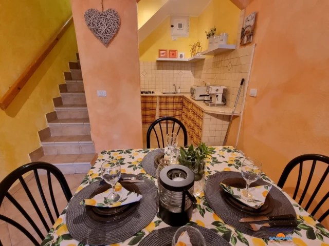 Appartamenti in Vendita - Due livelli residenza cala del porto