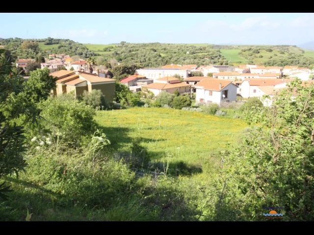 Appartamenti in Vendita - Terreno edificabile di 2068 mq