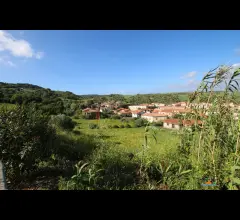 Appartamenti in Vendita - Terreno edificabile di 2068 mq