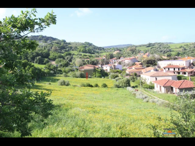 Appartamenti in Vendita - Terreno edificabile di 2068 mq