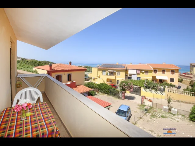 Appartamenti in Vendita - Attico bilocale vista mare a 50 mt dalla spiaggia