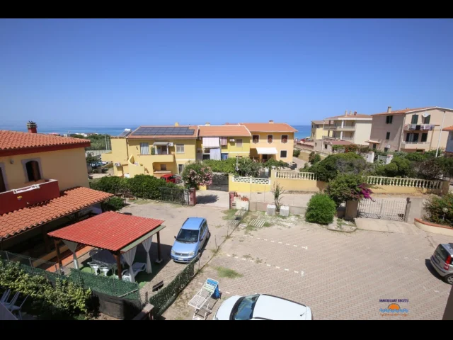 Appartamenti in Vendita - Attico bilocale vista mare a 50 mt dalla spiaggia
