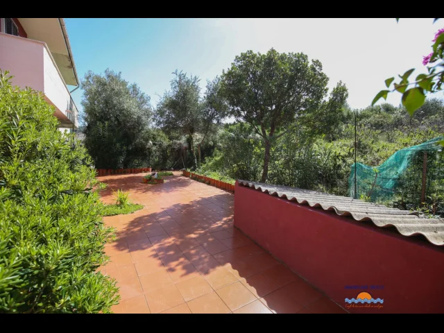 Appartamenti in Vendita - Quadrilocale centro castelsardo