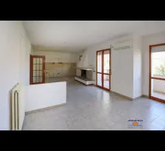 Appartamenti in Vendita - Quadrilocale centro castelsardo