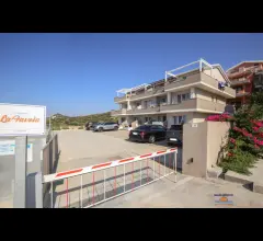 Appartamenti in Vendita - Bilocale vista mare di recente costruzione