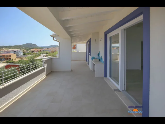 Appartamenti in Vendita - Attico quadrilocale nuovo vista mare a 500 mt dalla spiaggia