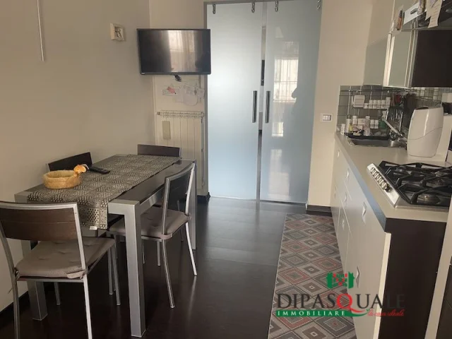 Appartamenti in Vendita - Ristrutturato in zona via stesicoro