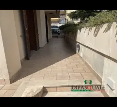 Piano terra  autonomo con verande zona viale europa