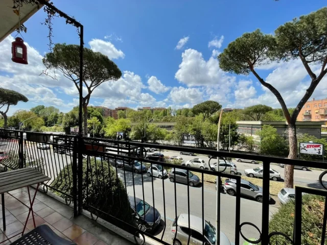 Appartamenti in Vendita - Panoramico e luminoso ampia metratura