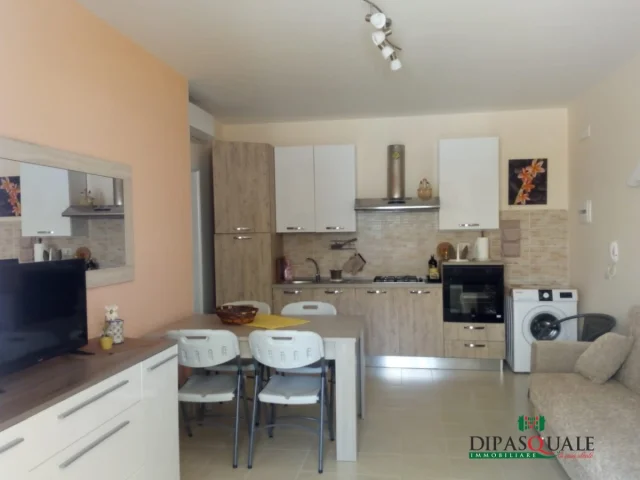 Appartamenti in Vendita - Piano terra a marina di ragusa (punta di mola)