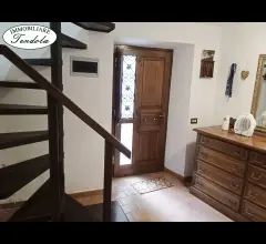 Terratetto in sasso fontia carrara