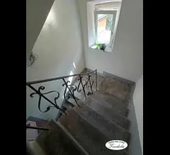 Appartamenti in Vendita - Appartamento piano 3 borgo storico pontremoli