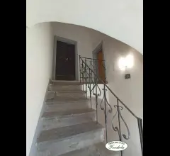 Appartamenti in Vendita - Appartamento piano 3 borgo storico pontremoli