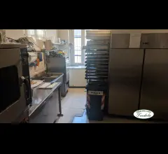 Appartamenti in Vendita - Avviatissimo bar