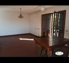 Appartamenti in Vendita - Villa a schiera di punta