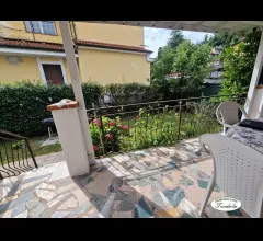 Appartamenti in Vendita - Piano rialzato con giardino bocca di magra