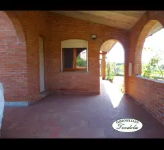 Villa indipendente con parco