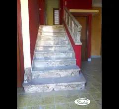 Appartamenti in Vendita - Villa indipendente con parco