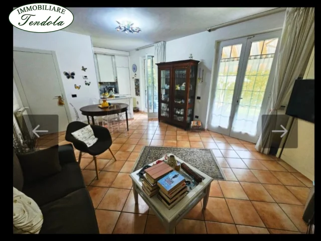 Appartamenti in Vendita - Piano terra con giardino ameglia