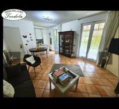 Appartamenti in Vendita - Piano terra con giardino ameglia