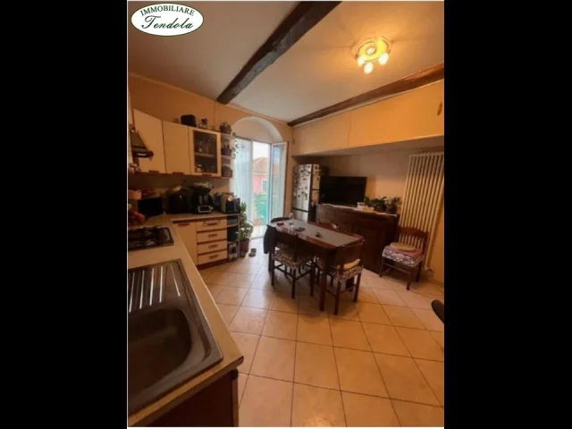 Appartamenti in Vendita - Piano primo con giardino