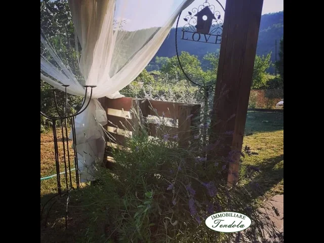 Appartamenti in Vendita - Piccolo rustico lunigiana