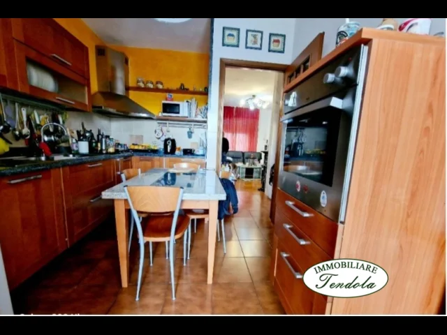 Appartamenti in Vendita - Appartamento con piccolo giardino