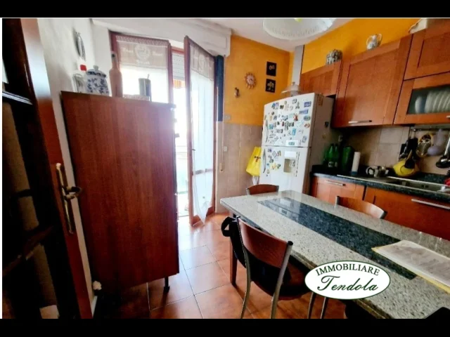 Appartamenti in Vendita - Appartamento con piccolo giardino