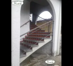 Appartamenti in Vendita - Piano primo con giardino in bifamiliare