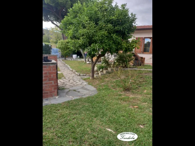 Appartamenti in Vendita - Villa denise ameglia